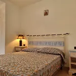 فيلة Res S'abbaida C1 Con Piscina Privata *