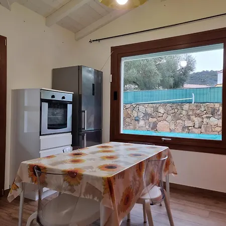 Willa Res S'abbaida C1 Con Piscina Privata Tanaunella
