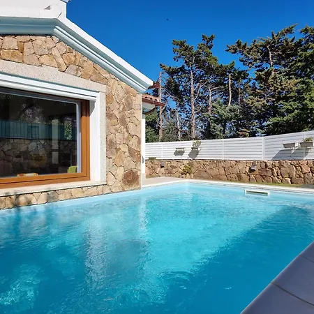 Vila Res S'abbaida C1 Con Piscina Privata
